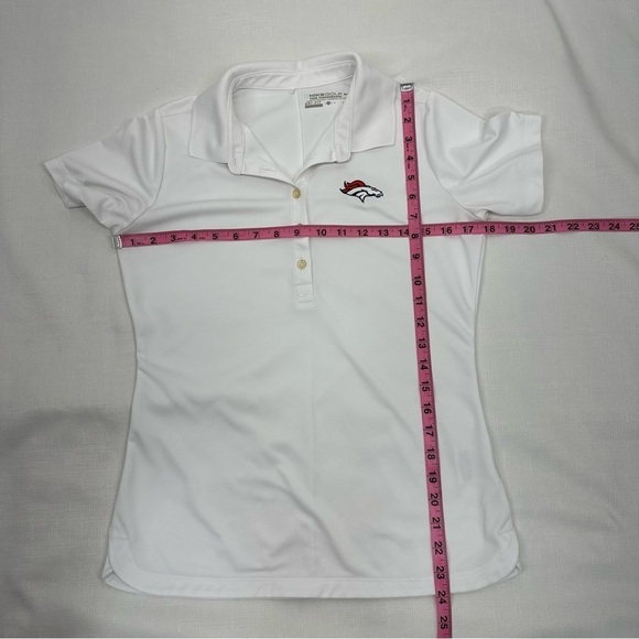 Nike Golf Women’s Small Tour Performance Dri-Fit Denver Broncos White Polo Shirt - Picture 13 of 13
